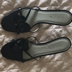 New Unisa Black Patent Leather Sandals